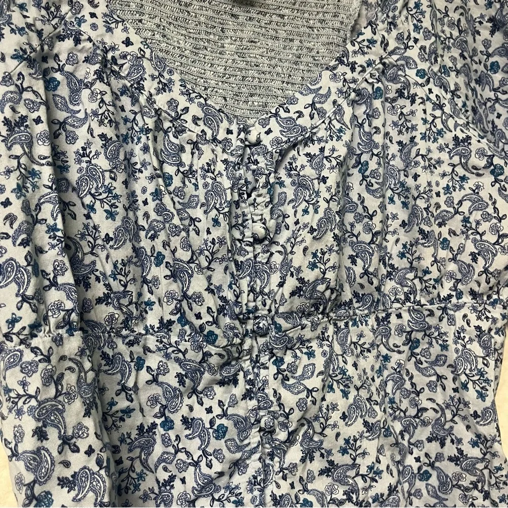 Old Navy Blue Floral Paisley Blouse Short Sleeves Cotton Blend Large